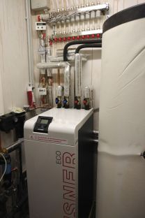 1e0935f0-0aef-4bf4-ba69-db2be1729560